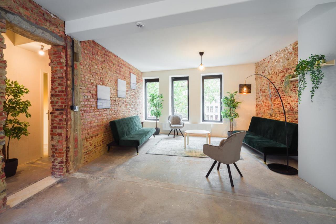 The Industrial Lodge Antwerp Exterior photo