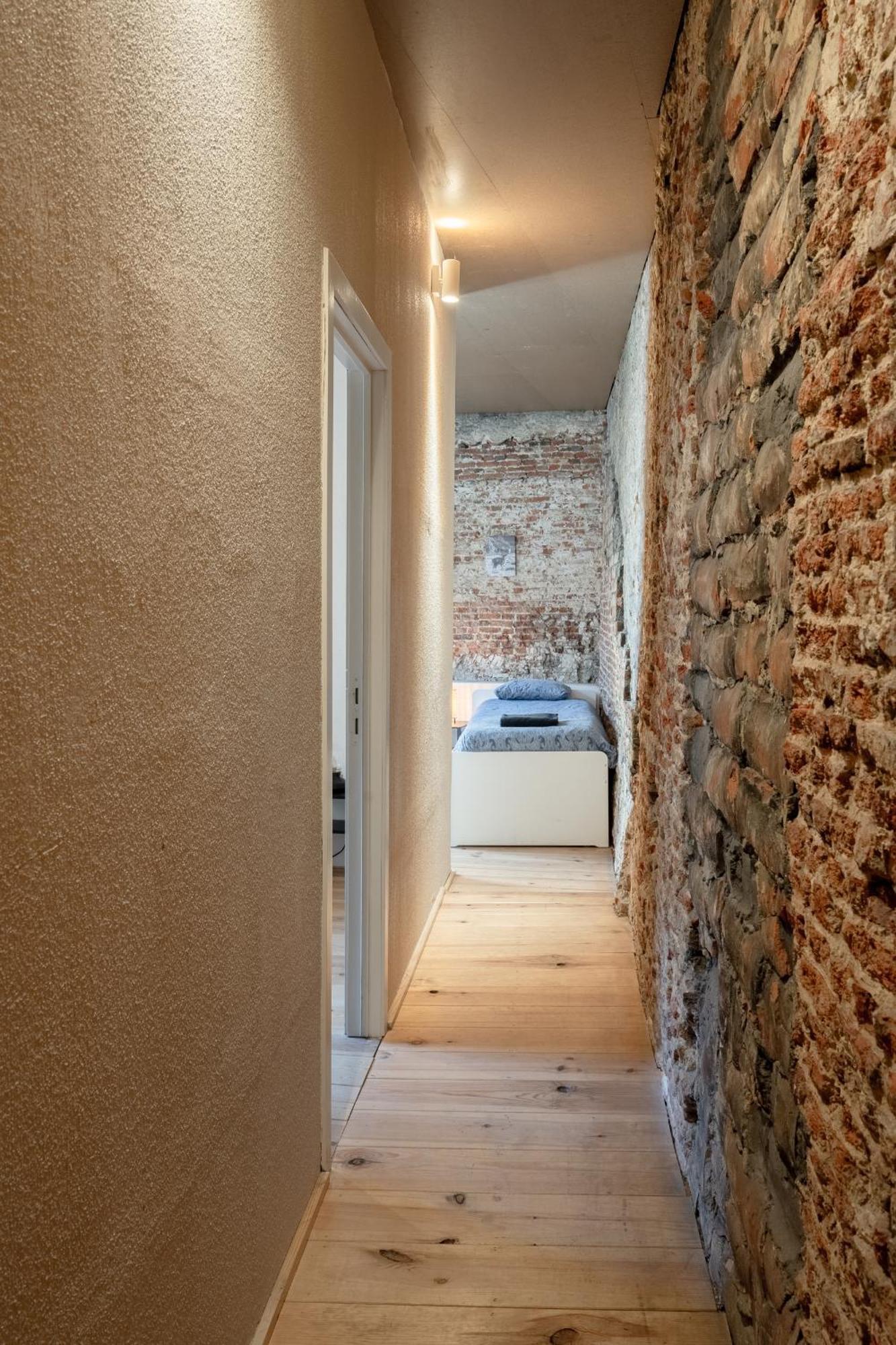 The Industrial Lodge Antwerp Exterior photo